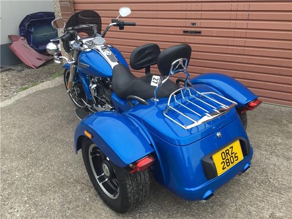 2018 HARLEY-DAVIDSON FREEWHEELER FLHTCUF TRIKE FREEWHEELER FLHTCUF TRIKE
