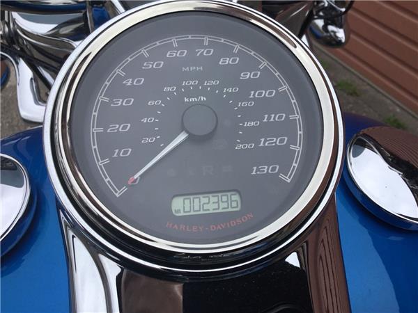 2018 HARLEY-DAVIDSON FREEWHEELER FLHTCUF TRIKE FREEWHEELER FLHTCUF TRIKE