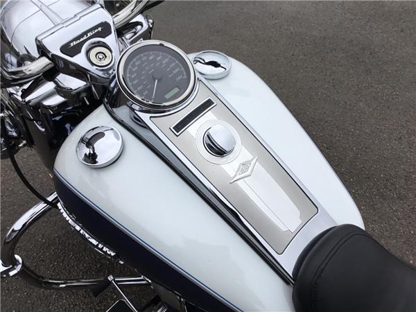 2015 HARLEY-DAVIDSON TOURING FLHRC ROAD KING CLASSIC