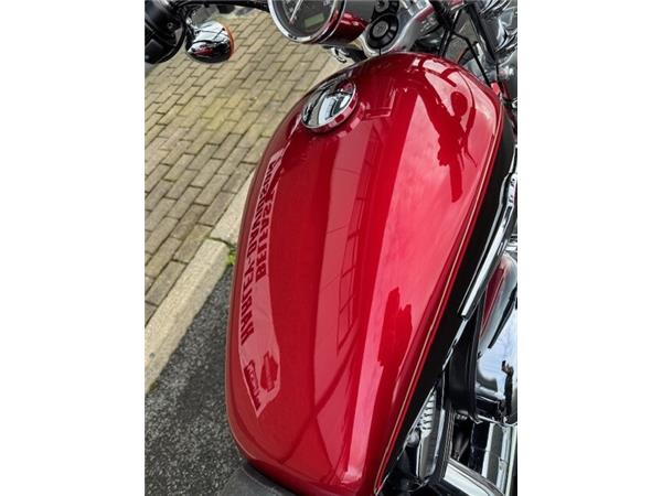 2012 Harley-Davidson 1200 Custom