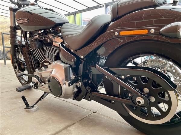 2025 HARLEY-DAVIDSON SOFTAIL FXBB STREET BOB