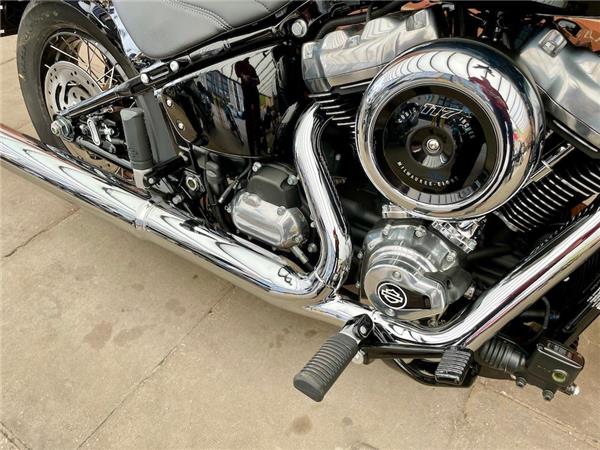 2025 HARLEY-DAVIDSON SOFTAIL FXBB STREET BOB