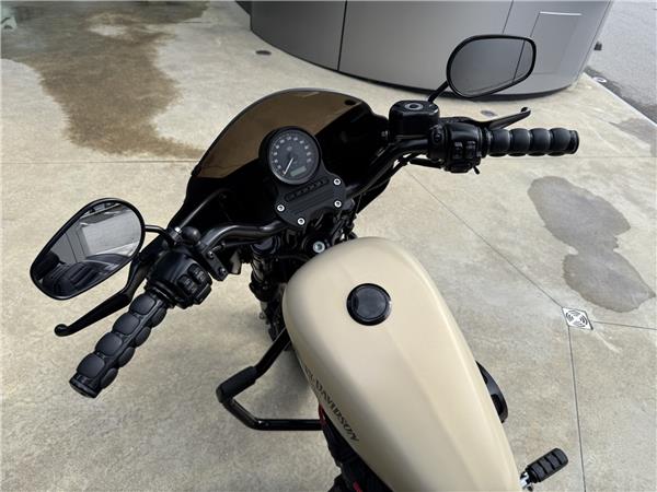 2016 HARLEY-DAVIDSON Sportster XL 883 N Sportster Iron