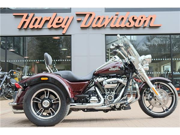 2022 HARLEY-DAVIDSON FLRT FREEWHEELER