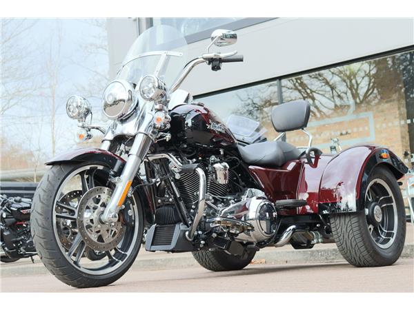 2022 HARLEY-DAVIDSON FLRT FREEWHEELER