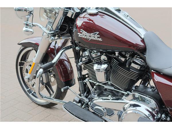 2022 HARLEY-DAVIDSON FLRT FREEWHEELER