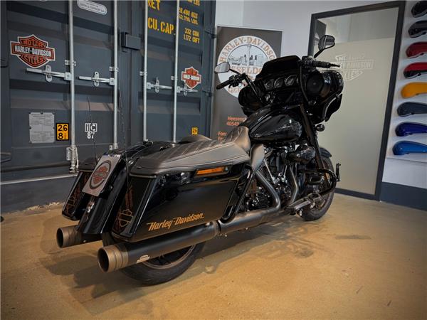 FLHXST Street Glide ST 117 