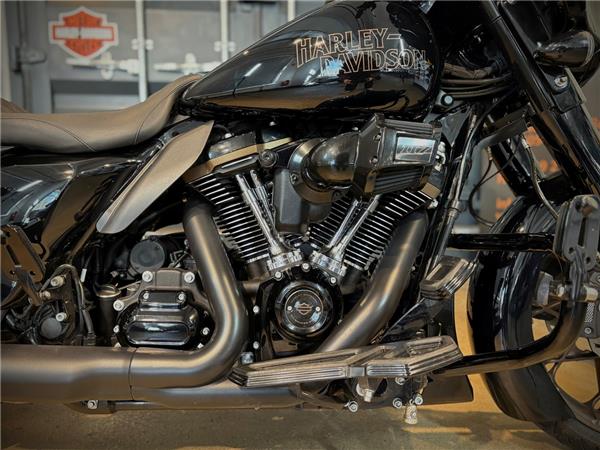FLHXST Street Glide ST 117 
