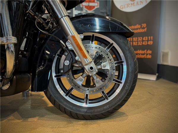 FLTRU Road Glide Ultra 107 