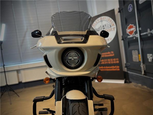 FXLRST Low Rider ST 117 