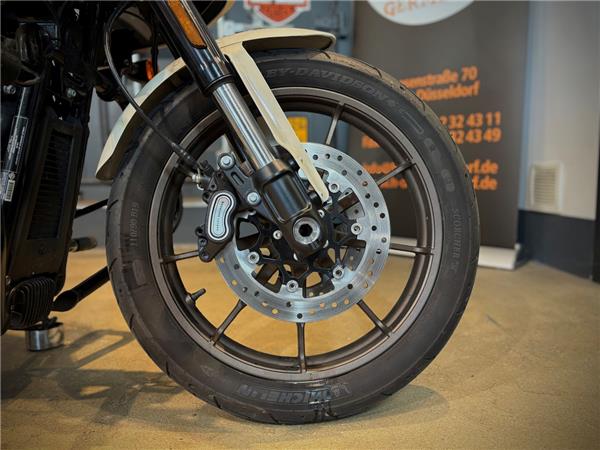 FXLRST Low Rider ST 117 