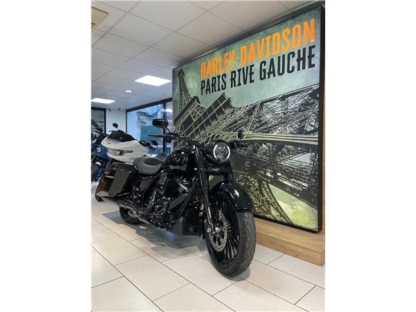 2018 HARLEY-DAVIDSON ROAD KING
