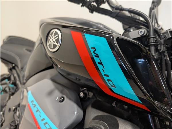 2024 YAMAHA MT-10