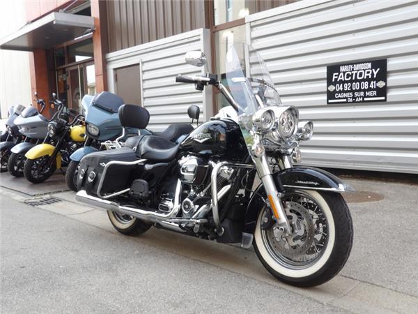 2018 HARLEY-DAVIDSON ROAD KING