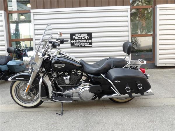 2018 HARLEY-DAVIDSON ROAD KING