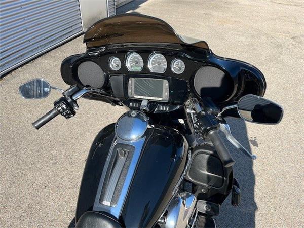 2016 Harley-Davidson Electra Glide Ultra Limited Low FLHTKL Tourer