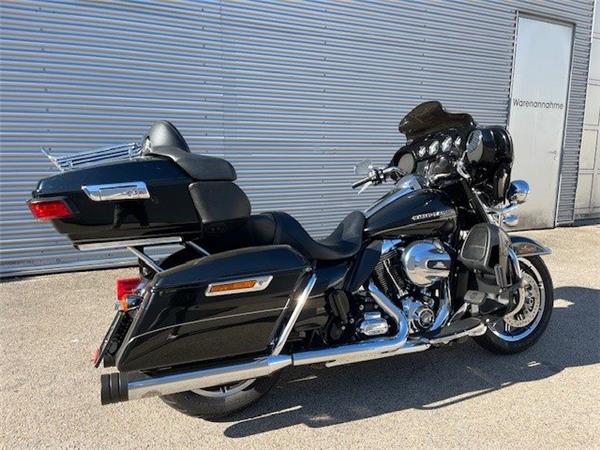 2016 Harley-Davidson Electra Glide Ultra Limited Low FLHTKL Tourer