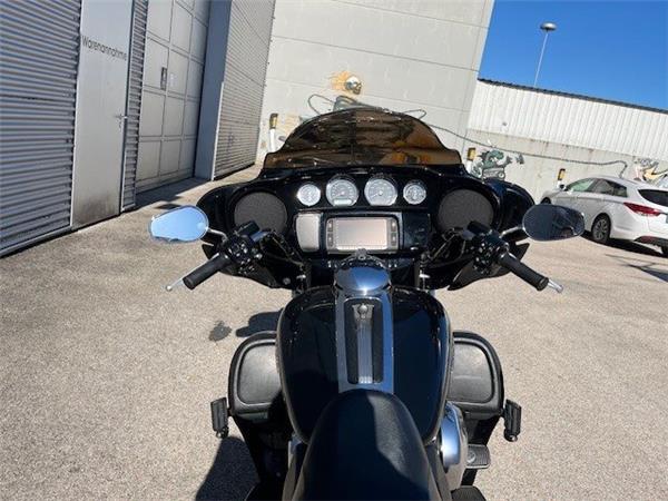 2016 Harley-Davidson Electra Glide Ultra Limited Low FLHTKL Tourer