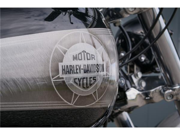 2015 Harley-Davidson Breakout