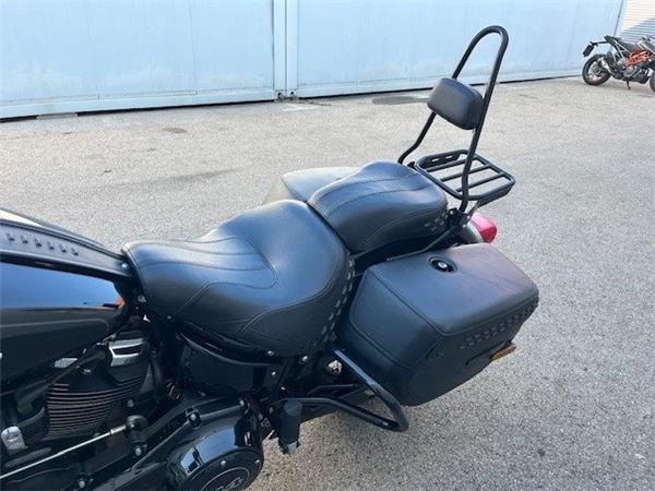 2018 Harley-Davidson Softail Heritage Classic 114 FLHCS Cruiser