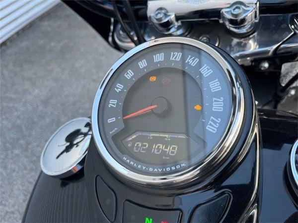 2018 Harley-Davidson Softail Heritage Classic 114 FLHCS Cruiser