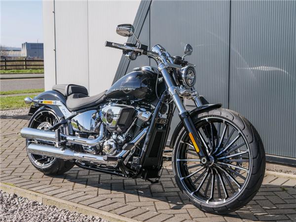 2025 Harley-Davidson Breakout