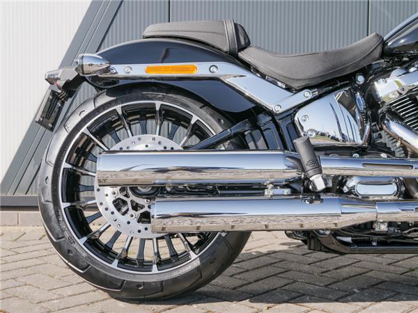 2025 Harley-Davidson Breakout