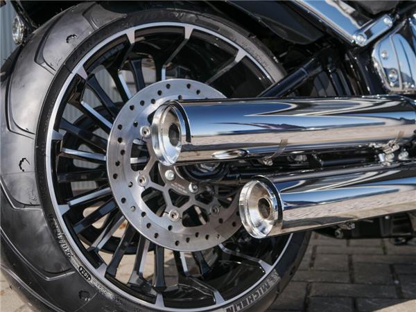 2025 Harley-Davidson Breakout
