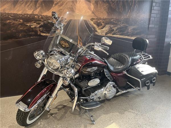 FLHRC Road King Classic elekt. Penzl Auspuff uvm