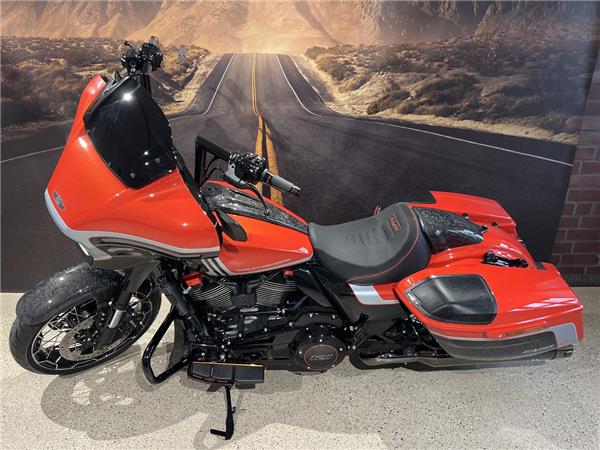 FLHXSE Street Glide CVO Jekill & Hyde uvm