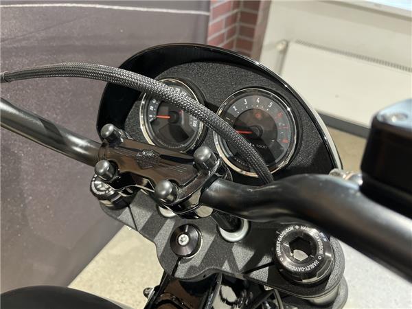 FLXLRS Softail Low Rider S Jekill & Hyde