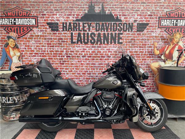 2018 HARLEY-DAVIDSON CVO FLHTKSE Electra Glide Ultra Limited 117 CVO
