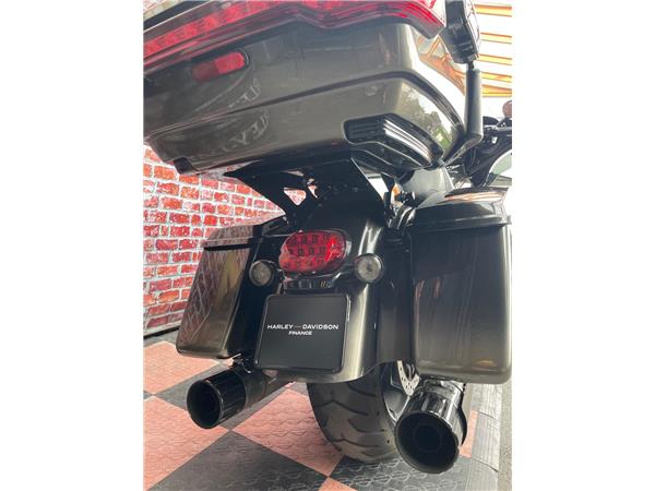 2018 HARLEY-DAVIDSON CVO FLHTKSE Electra Glide Ultra Limited 117 CVO
