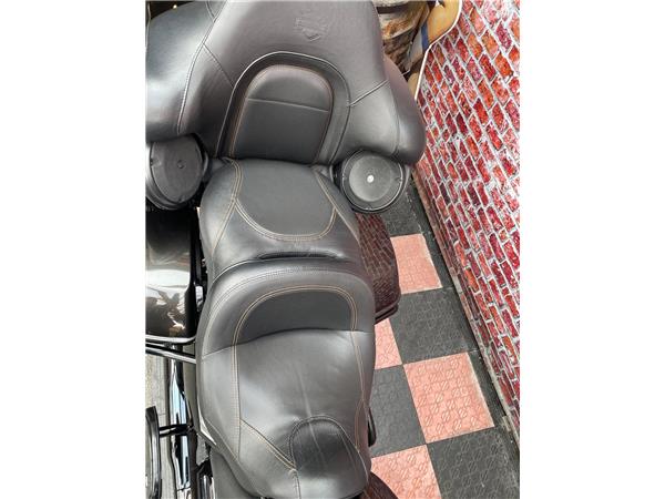 2018 HARLEY-DAVIDSON CVO FLHTKSE Electra Glide Ultra Limited 117 CVO
