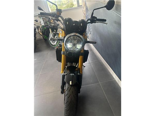 2023 Kawasaki Z900 RS SE