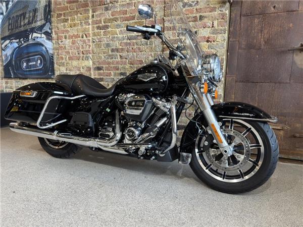 2018 Harley-Davidson Touring