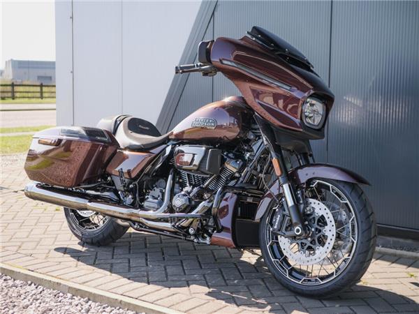 2024 Harley-Davidson CVO Street Glide