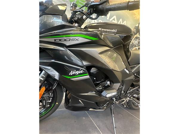 2025 Kawasaki Ninja 1000SX