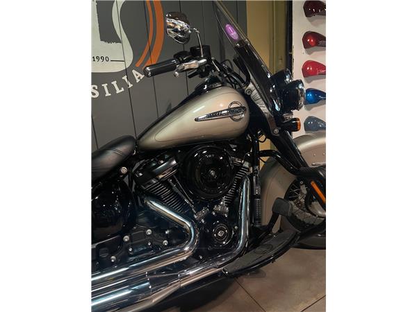2018 HARLEY-DAVIDSON HERITAGE