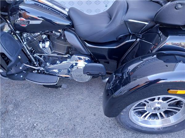2024 HARLEY-DAVIDSON TRI GLIDE