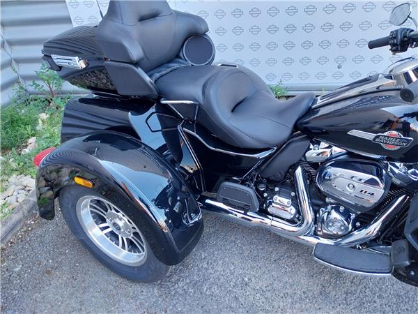 2024 HARLEY-DAVIDSON TRI GLIDE