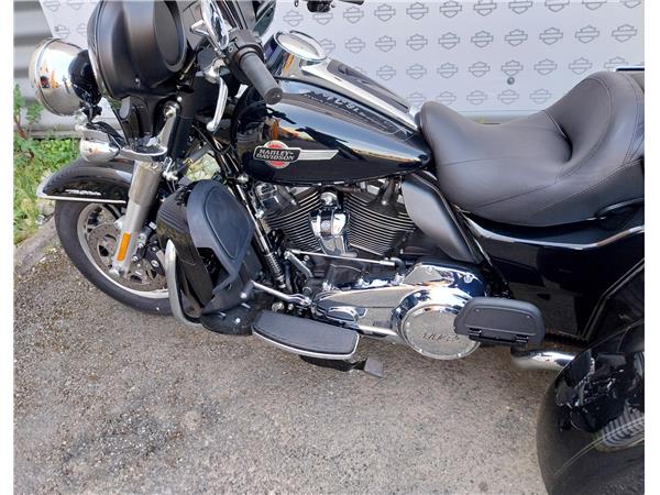 2024 HARLEY-DAVIDSON TRI GLIDE