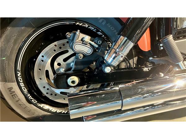 2017 HARLEY-DAVIDSON Dyna FXDF Dyna Fat Bob 103 ABS