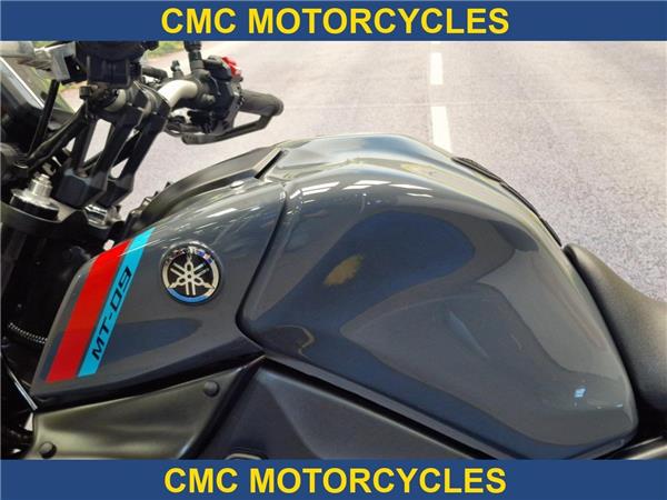  Yamaha MT-09 MT-09