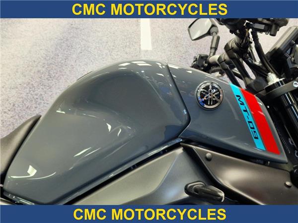  Yamaha MT-09 MT-09