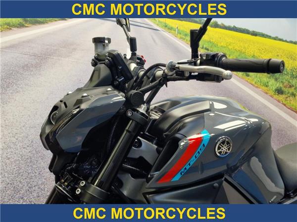  Yamaha MT-09 MT-09