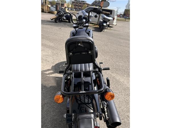 Street Bob 