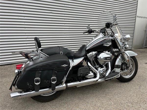2015 Harley-Davidson Road King Classic FLHRC Tourer