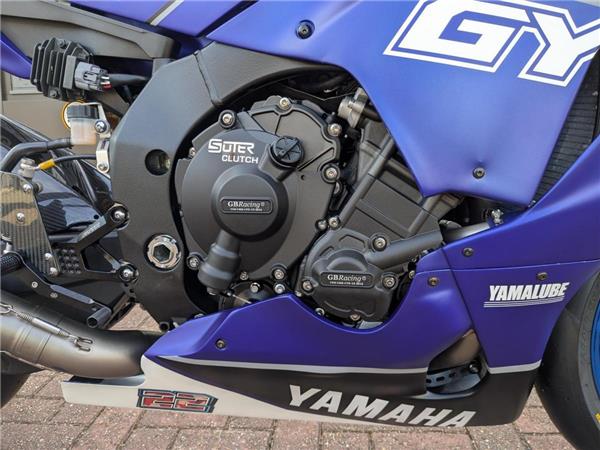 2022 YAMAHA R1