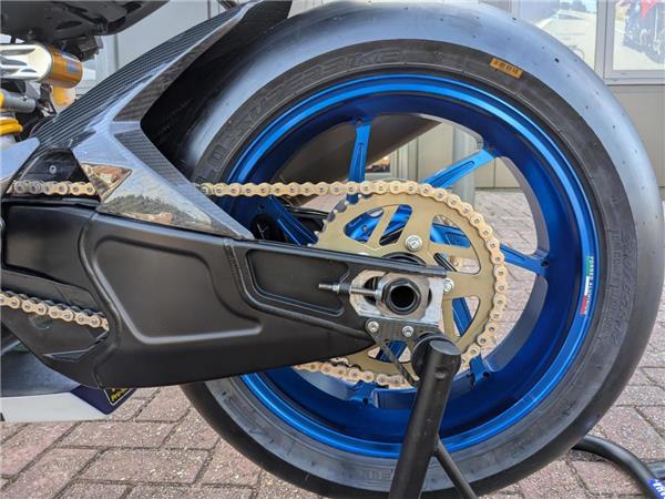 2022 YAMAHA R1